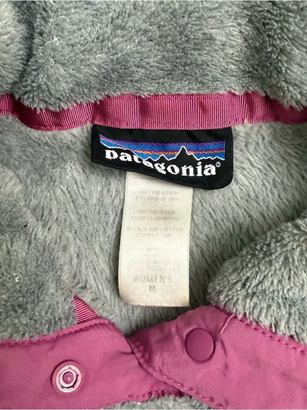 Patagonia Women’s Grey and Pink Snap Neck Pullover-size Medium